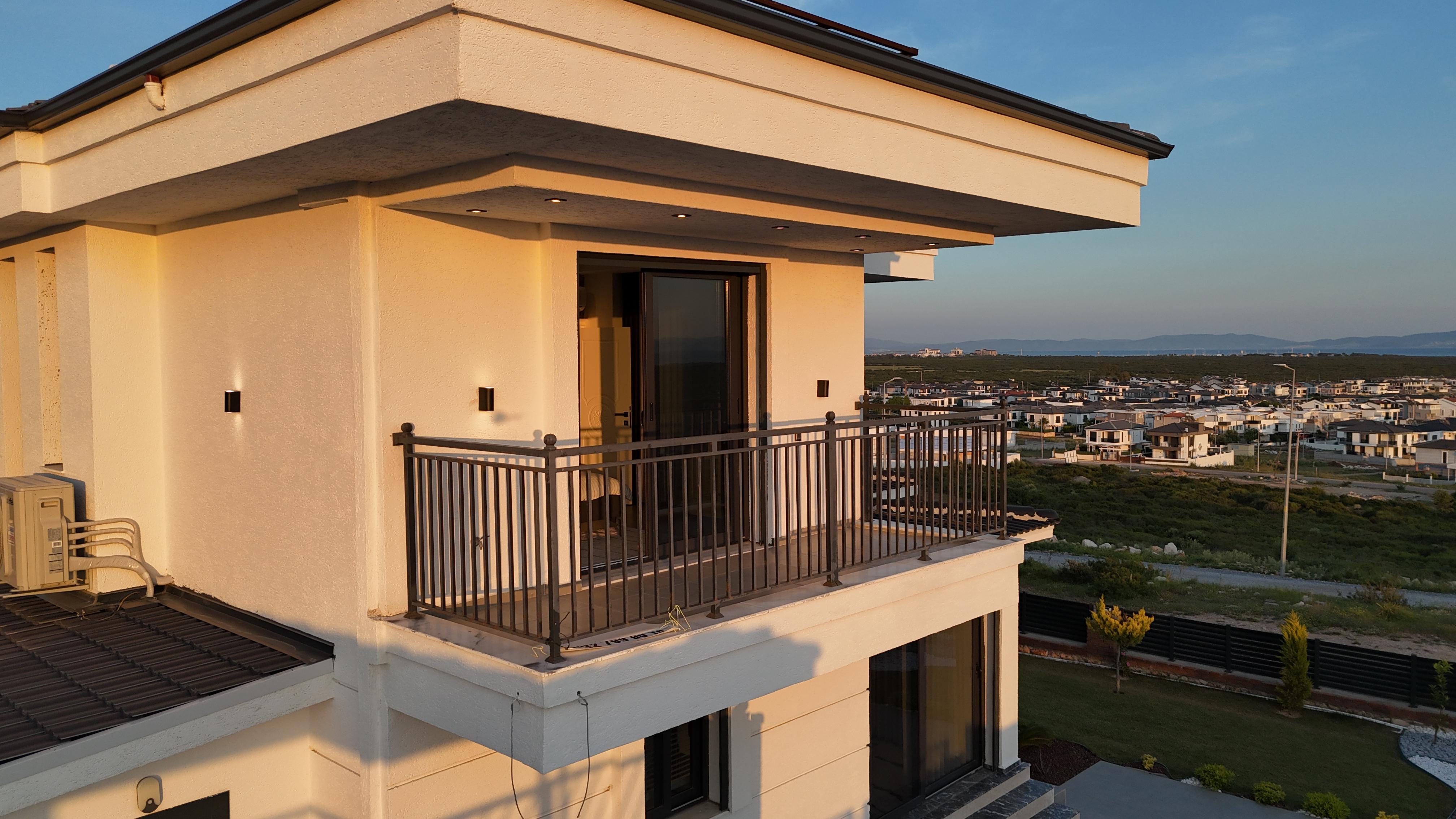 ELEGANT COMPLEX HOMES 1 