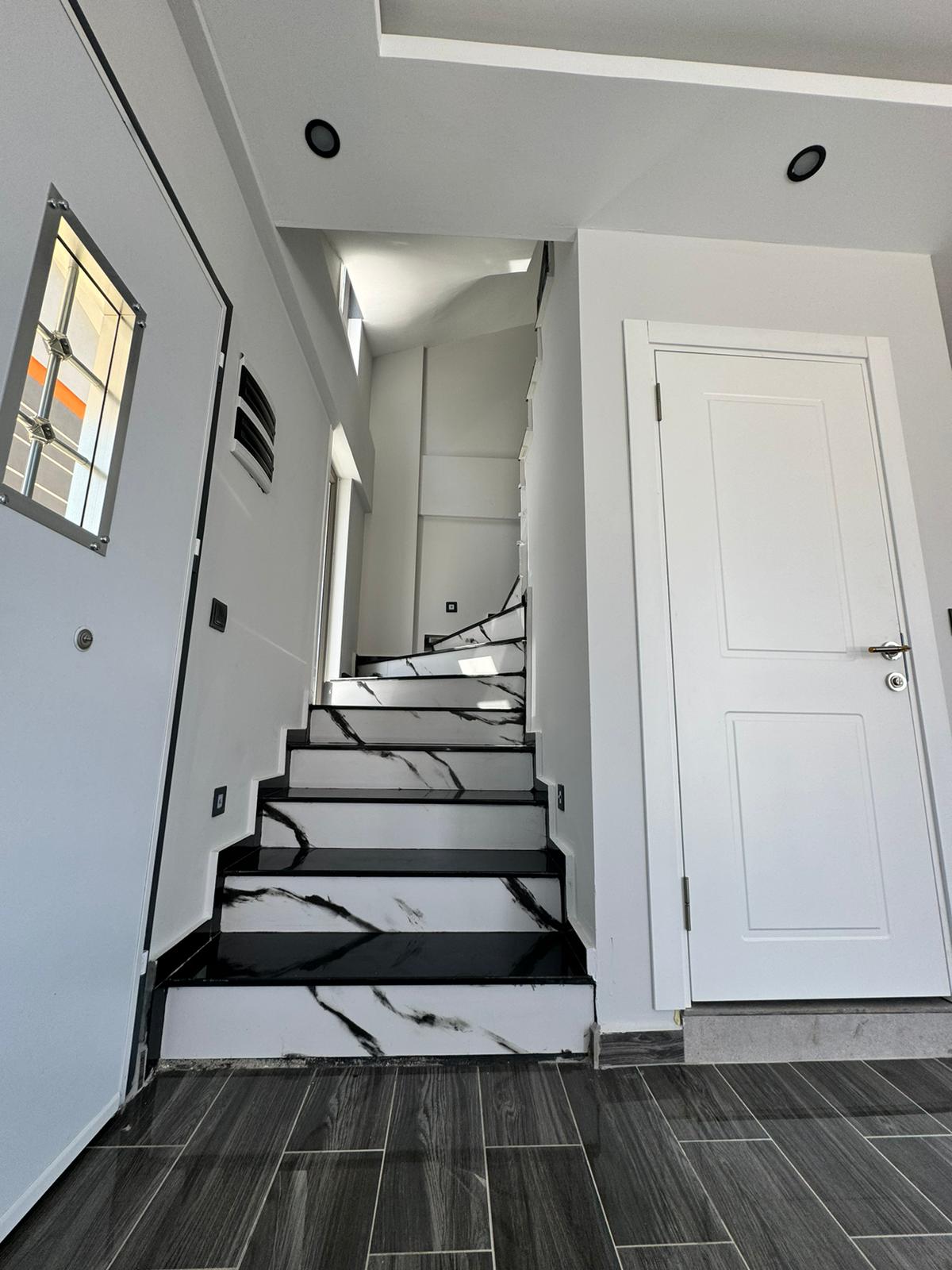 ELEGANT COMPLEX HOMES 3