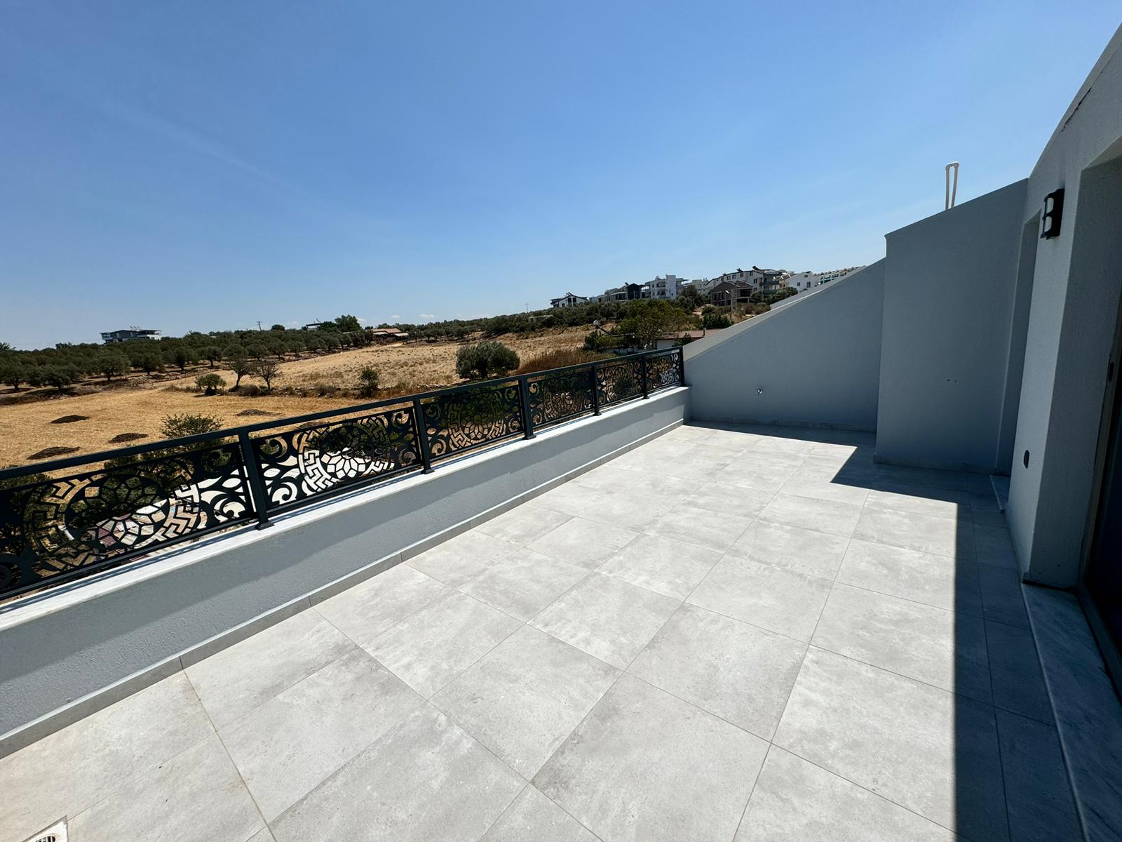 ELEGANT COMPLEX HOMES 3