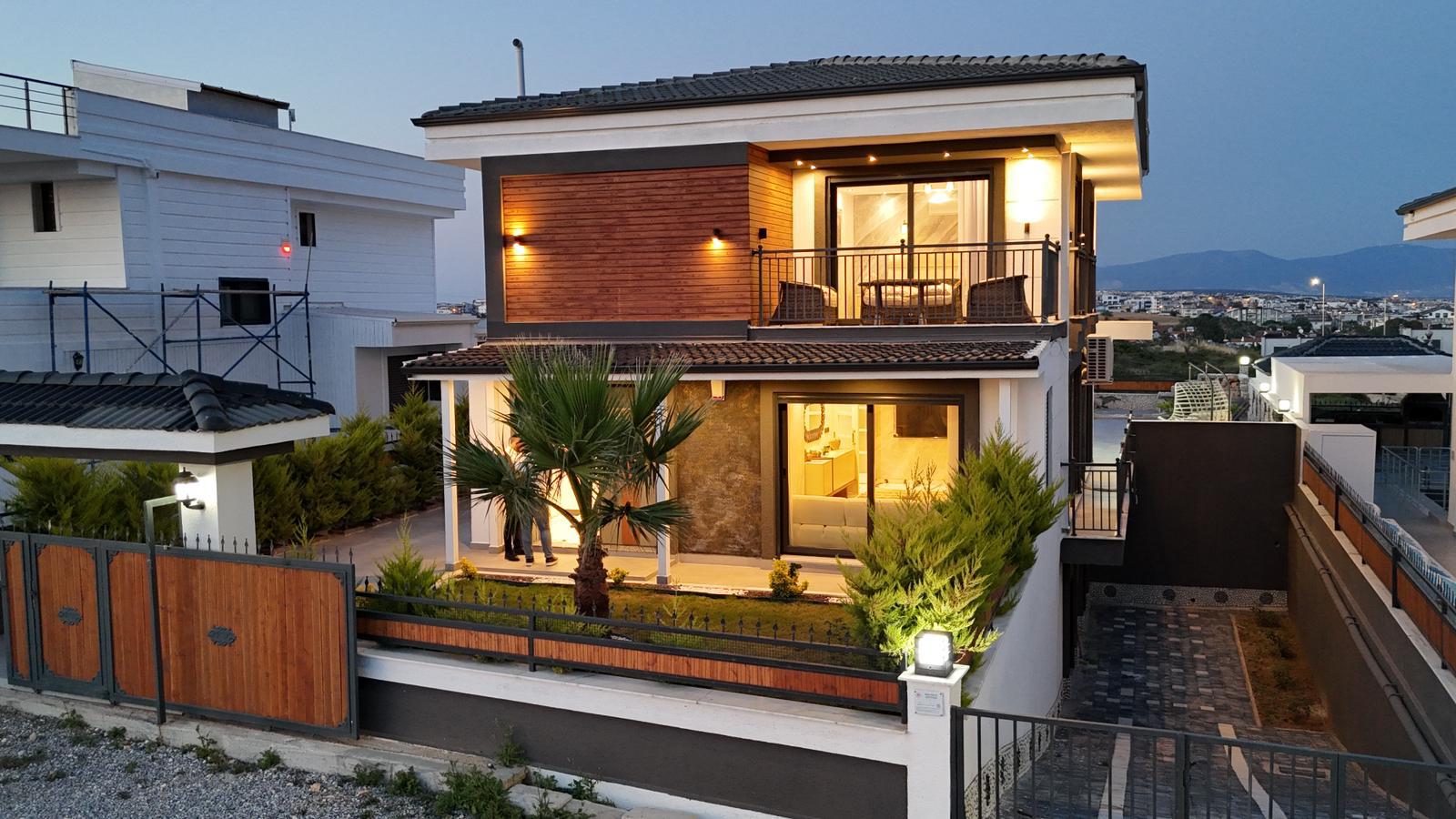 ELEGANT COMPLEX HOMES 2